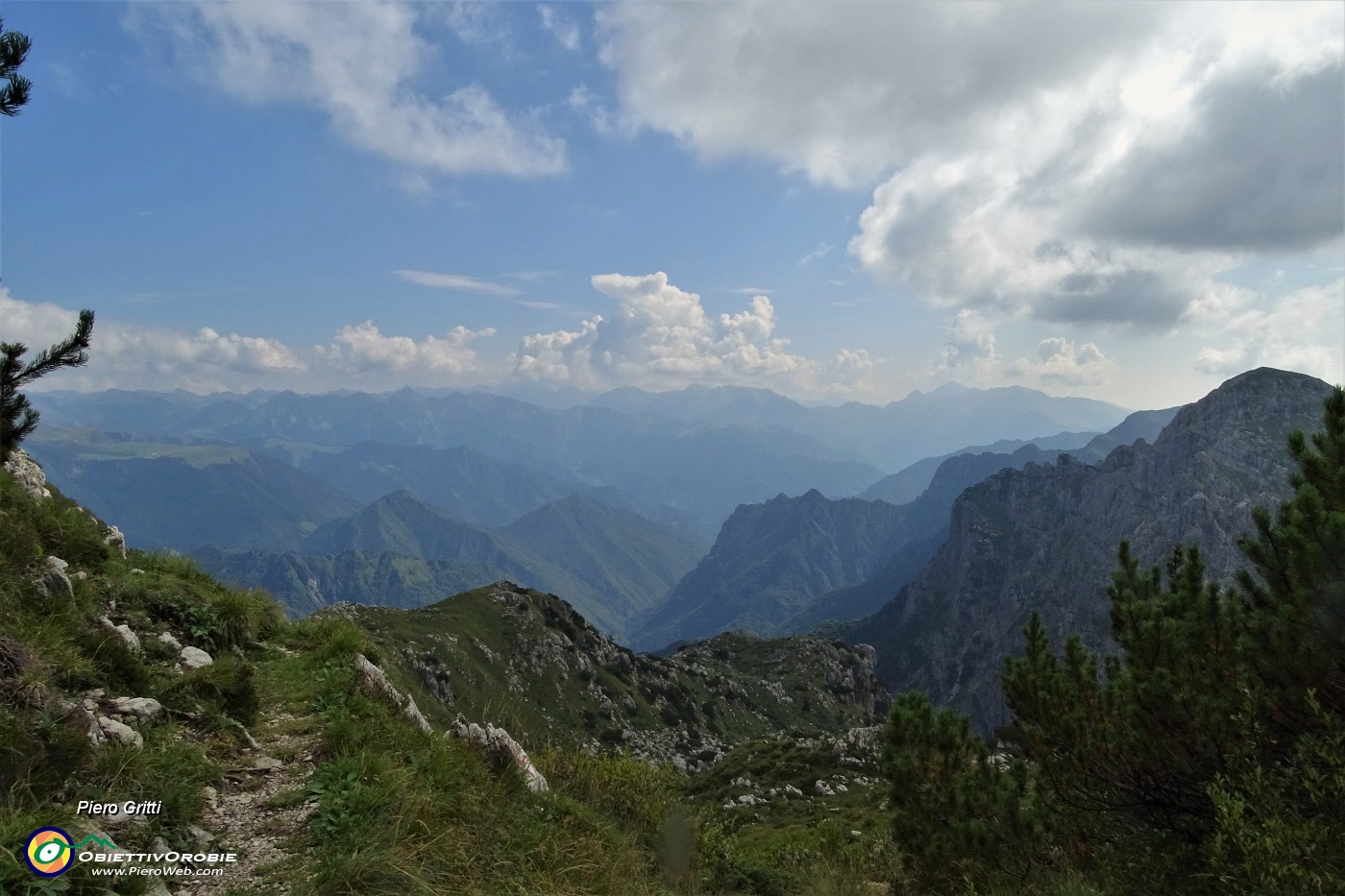 43 Dalla Bocchetta dei mughi vista a sud.JPG